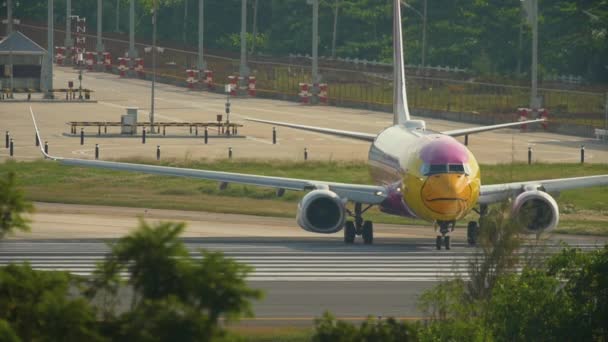 Avião virar pista antes da partida — Vídeo de Stock