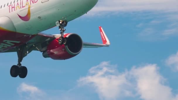 Avião Airbus 320 aterrissagem — Vídeo de Stock