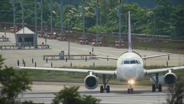 Ταϊλανδέζικο χαμόγελο Airbus A320 τροχοδρόμηση — Αρχείο Βίντεο