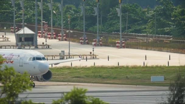Ταϊλανδέζικο χαμόγελο Airbus A320 τροχοδρόμηση — Αρχείο Βίντεο