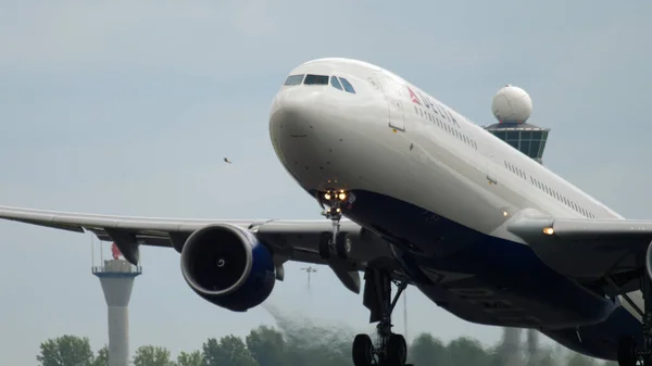 Vertrek Delta Airlines — Stockfoto