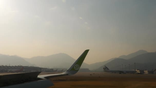 香港空港の朝の景色 — ストック動画
