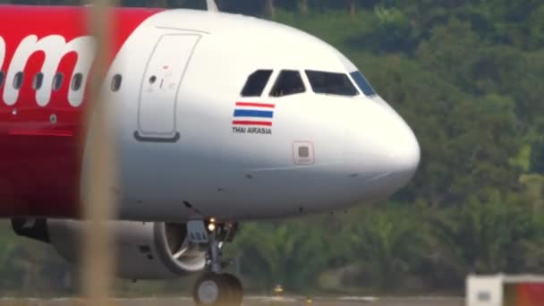 Airbus 320 frenando después del aterrizaje — Vídeos de Stock