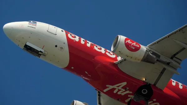 AirAsia salida de Phuket — Foto de Stock