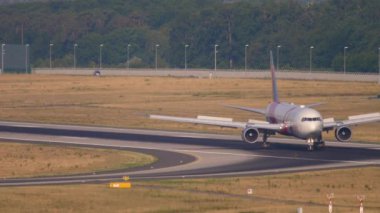 Delta Havayolları Boeing 767 BCRF taksicilik