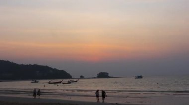 Phuket 'te gün batımı manzarası