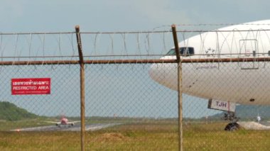 Phuket Uluslararası Havaalanında trafik