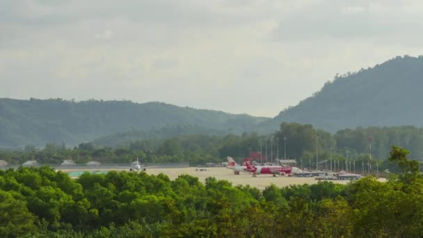 Międzynarodowe lotnisko w Phuket, terminy — Wideo stockowe