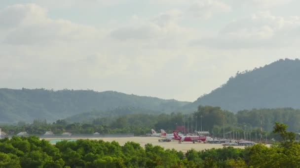 Phuket internationella flygplats, timelapse — Stockvideo