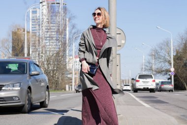 Şehrin Kavşağı'nda moda kadın