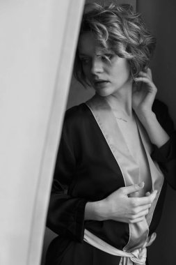 Genç Bir Kadının Şehvetli Portresi. Güzellik ve Kadınlık