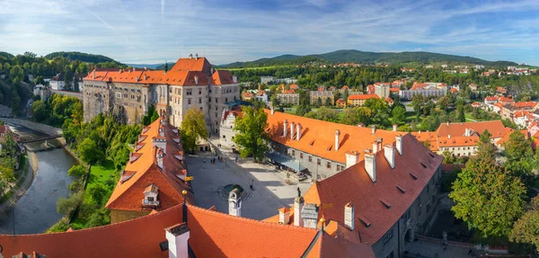 Panorama del castillo en Cesky Krumlov, República Checa — Foto de Stock