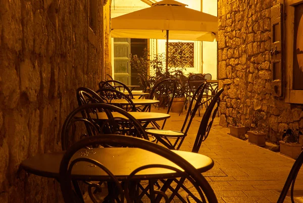 Street of the old city at night — Stock Photo, Image