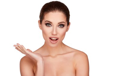 Güzel kadın yüzü. Yakından. 