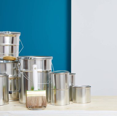 Resim aksesuarları. İç yenileme.