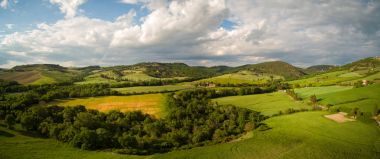 Dalgalar Hills güzel hava manzara 