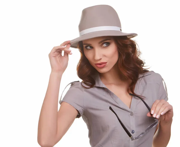 Mujer joven con sombrero de primavera —  Fotos de Stock