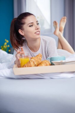 Genç güzel kadın. 