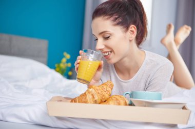 Genç güzel kadın. 