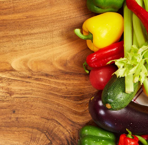 Harvest of fresh vegetables and greens — Stock Photo, Image