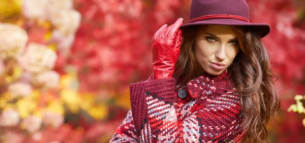 Portrait of an autumn woman — Stock Photo, Image