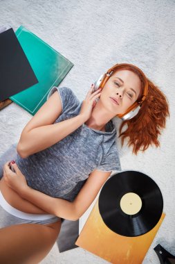 dinlenme seksi kadın görüntüsünü  