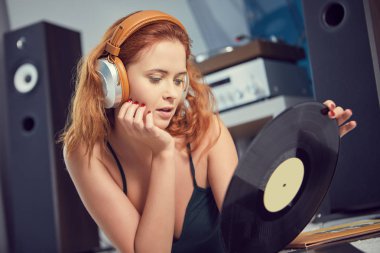 dinlenme seksi kadın görüntüsünü  