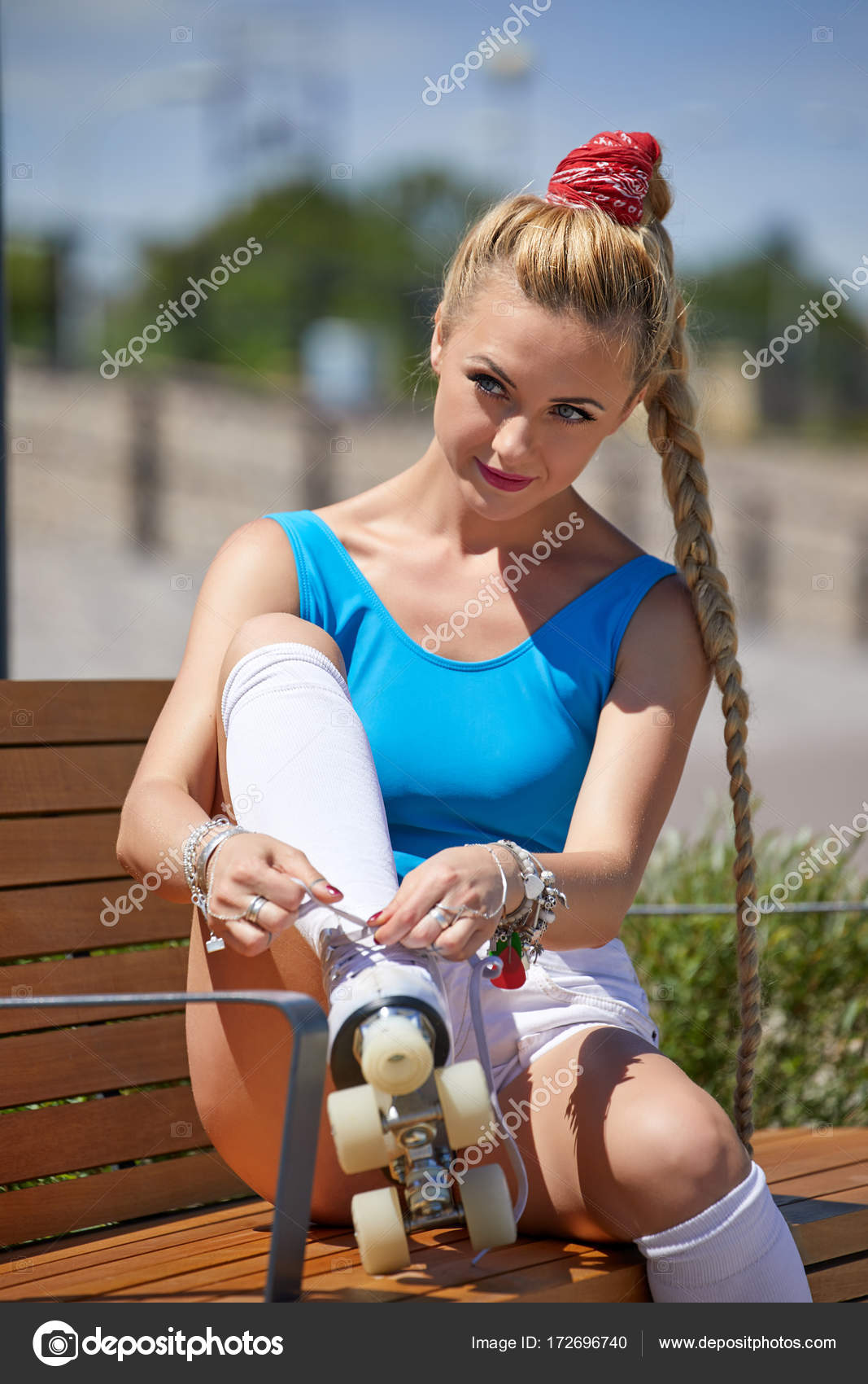 Blondine Reitet Blondine Reitet