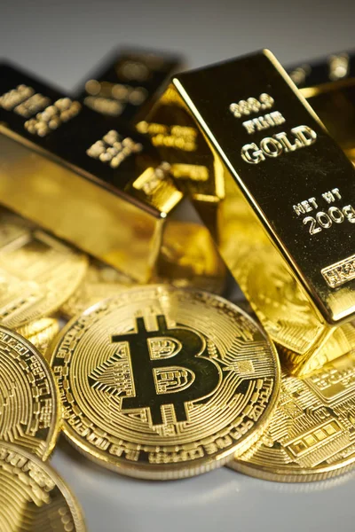 Goldene Bitcoin Münzen Und Gold Kryptowährung Bitcoin Geschäftskonzept — Stockfoto