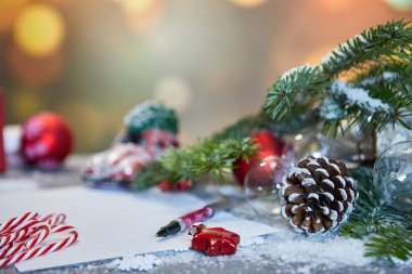 Metnin için fotokopi alanı olan Noel tatili arkaplanı