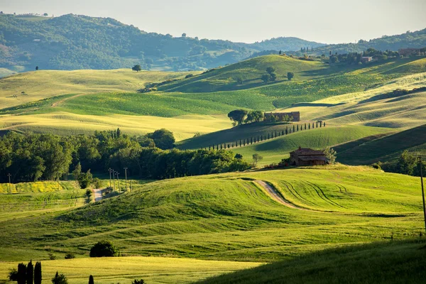 Toscana, stupendo tramonto paesaggio italiano — Foto Stock