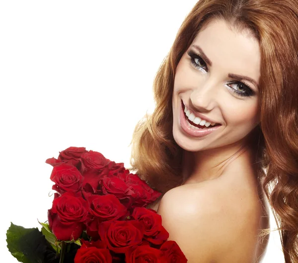 Mooie vrouw die rode rozen boeket, de dag van Valentijnskaarten. — Stockfoto