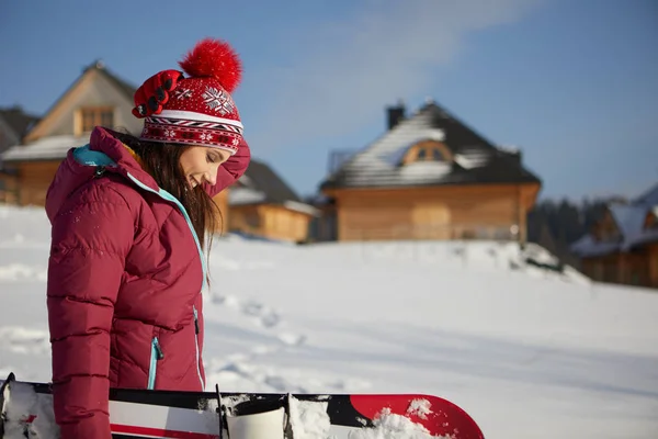 Mulher Inverno Com Snowboard Livre — Fotografia de Stock