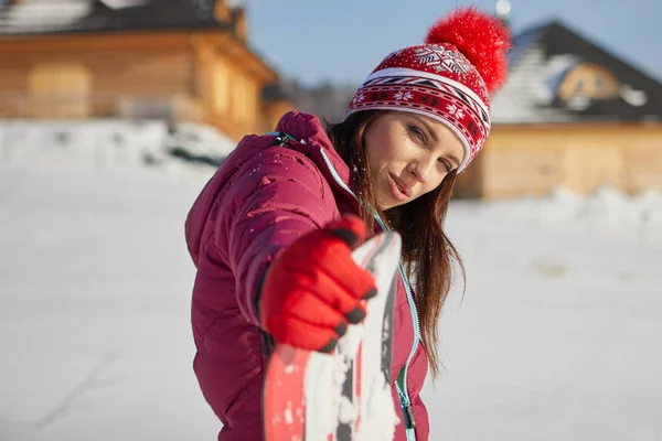 Femme Hiver Avec Snowboard Plein Air — Photo