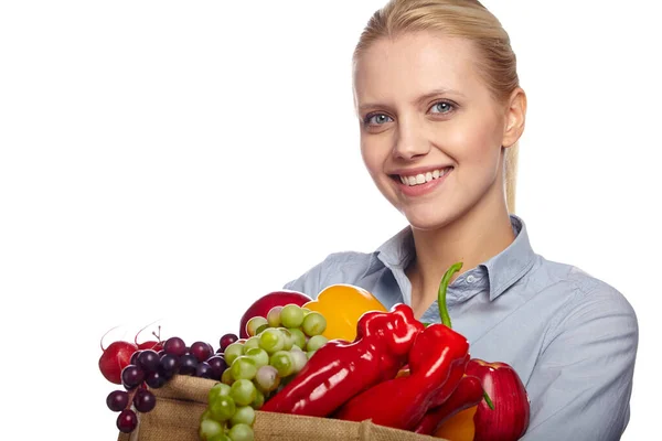 Een Vrouw Met Een Boodschappentas Vol Verse Groenten Dieet Gezond — Stockfoto