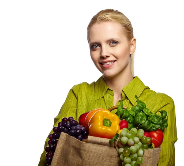 Mulher Segurando Saco Compras Papel Supermercado Cheio Legumes Frescos Conceito — Fotografia de Stock