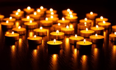 yanan mumlar ile sığ derinlik-in tarla