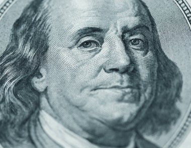 Benjamin Franklin'in portresi yüz dolarlık banknot üzerinde