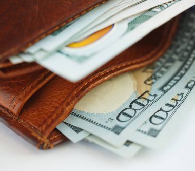 Kahverengi deri cüzdan ABD dolar para ile