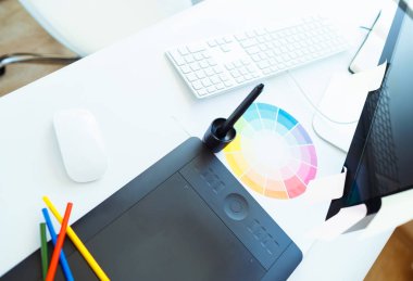 İşyeri yaratıcı kişi yakın çekim