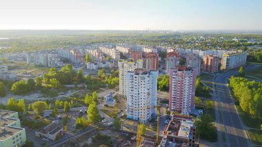 Çok katlı binalar.