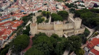 Lizbon bir kuş bakışı görünüme üzerinden. St. George Castle
