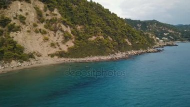 Yunanistan Corfu Island kıyı şeridi üzerinde uçuş