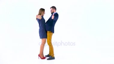 Deli gibi stüdyoda eğleniyor profesyonel iş adamları