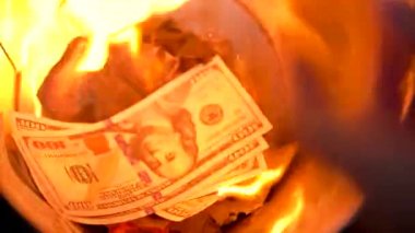 Çöp yakma dolar yakın çekim yapabilirsiniz. Ağır çekim