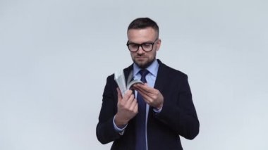 Mali yolsuzluk - komik kavramını rüşvet ve gizler resmen giyimli bir adam alır. Ağır çekim