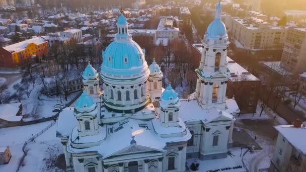 Vista aérea da Catedral Ortodoxa da Trindade. Sumy, Ucrânia — Vídeo de Stock
