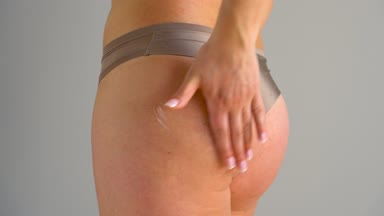 Kadın masaj kalça ve bacaklar Anti-Selülit kremi cilt içine