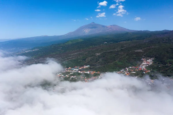 Pemandangan dan Taman Nasional Teide di atas — Stok Foto