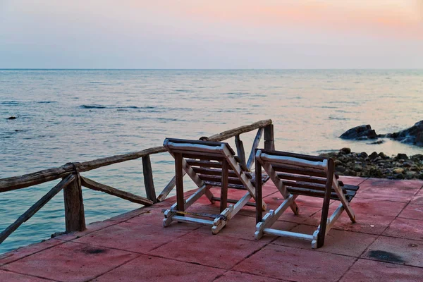 Sunset beach stolar — Stockfoto